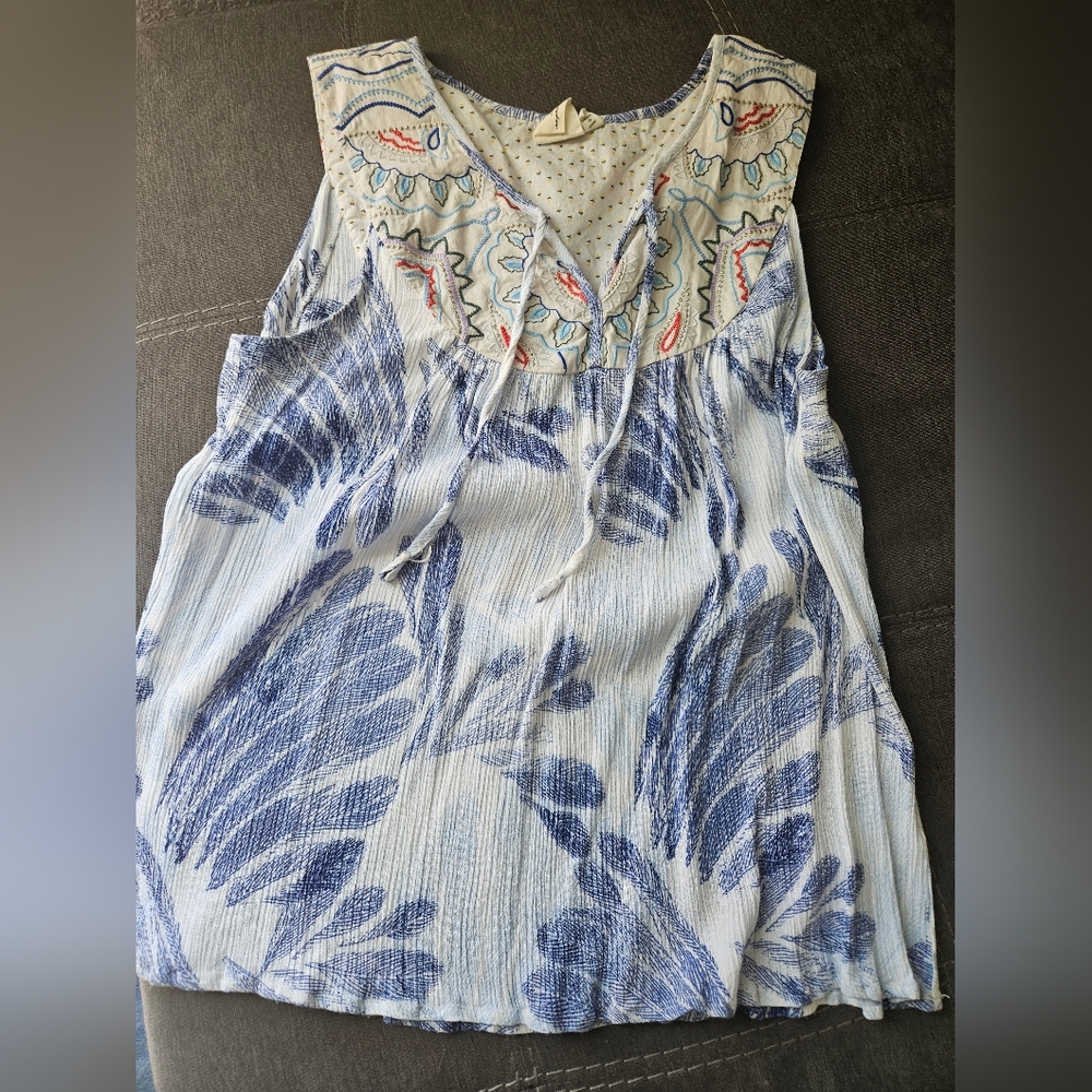 Anthropologie embroidered top